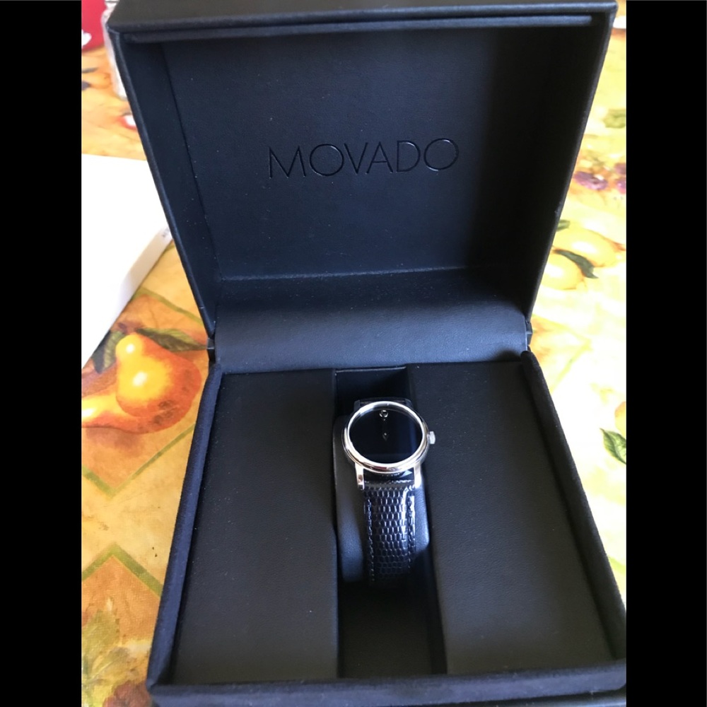 MOVADO MUSEUM CLASSIC!